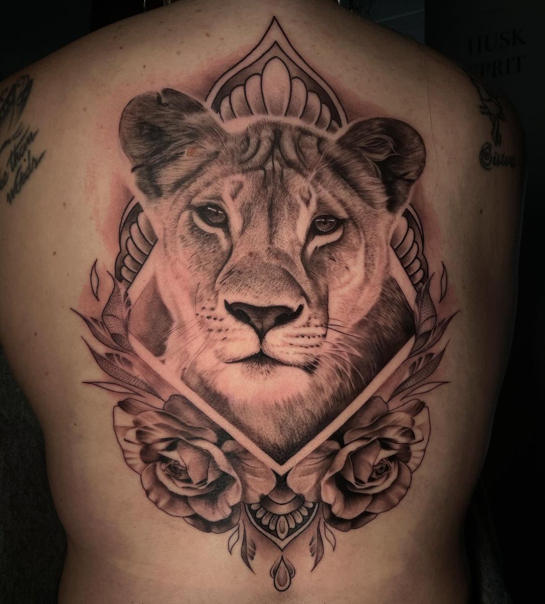 løve hun tattoo fra Christina i Beauty and the Beast Tattoo - Herning