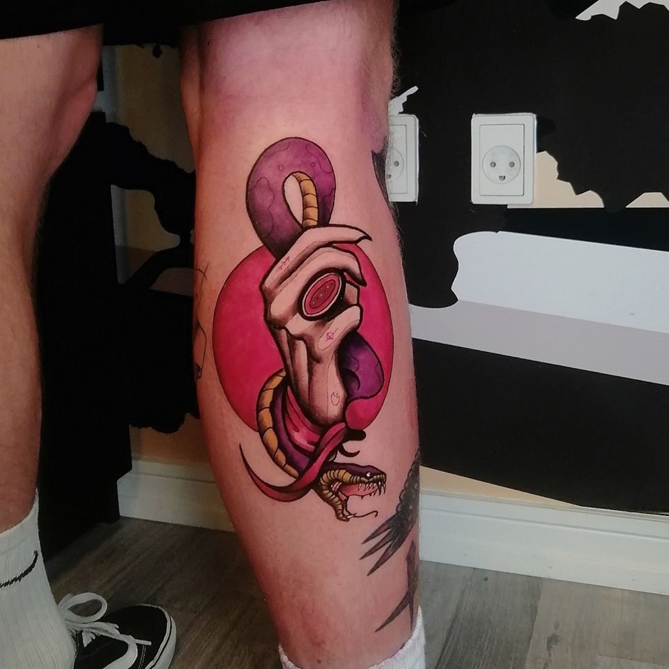 Snake Hand neo tattoo fra Krappe