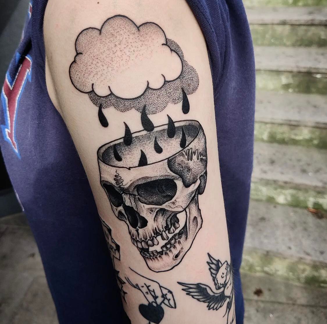 skull tattoo by mads